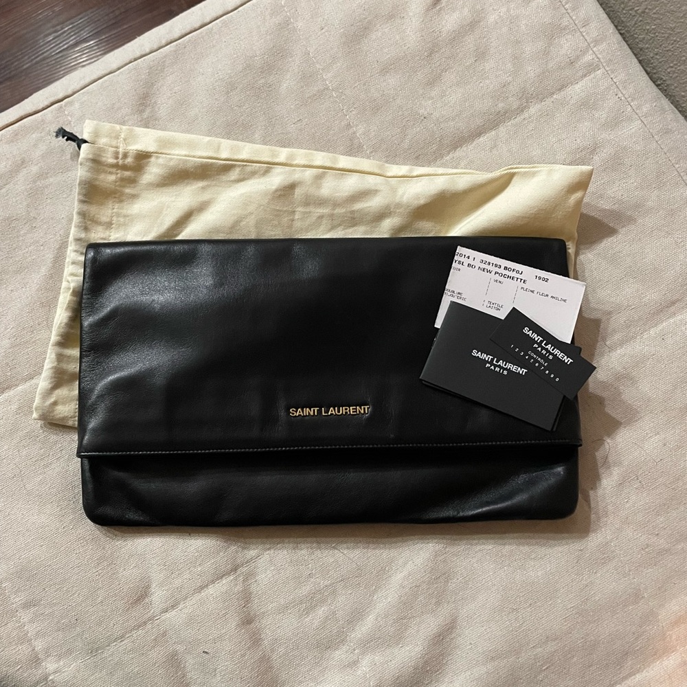 Saint Laurent
Letters Large Fold-Over Clutch Bag, Black - Picture 3 of 6